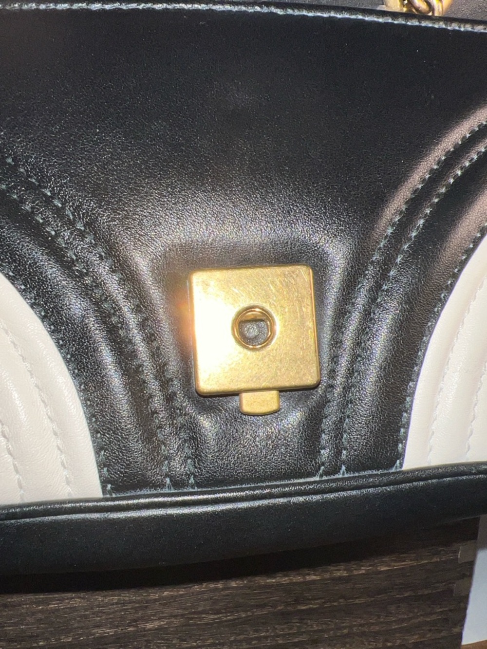 Gucci GG Marmont Matelasse Shoulder Bag - Picture 6 of 11